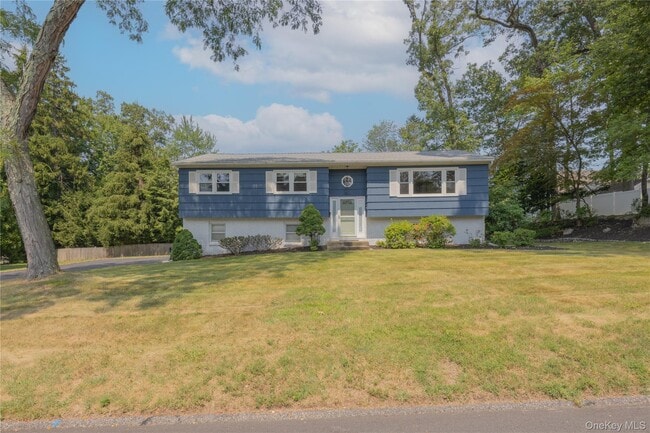 property at 3 Indian Dr