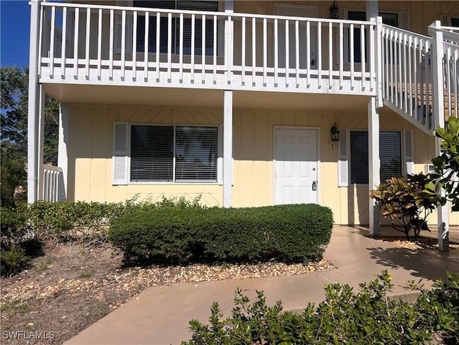 4601 Bayshore Dr, Unit A1 in Naples, FL - Building Photo - Building Photo