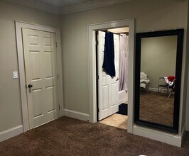 1549 Lake Koinonia Dr, Unit Garden Terrace Lakefront in Woodstock, GA - Foto de edificio - Building Photo