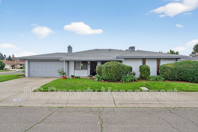 728 Clipper Way in Sacramento, CA - Building Photo