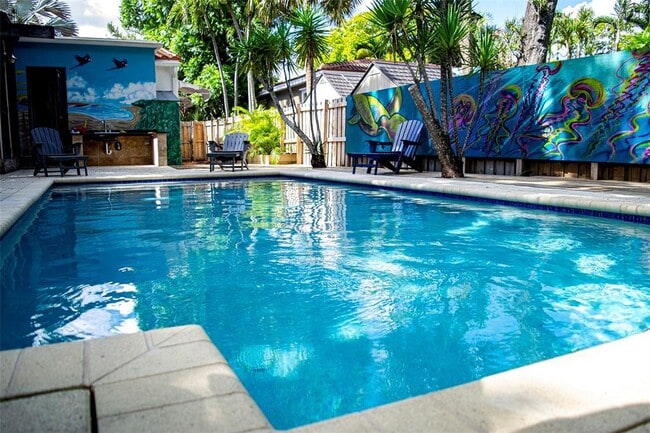 property at 513 SW 13th St