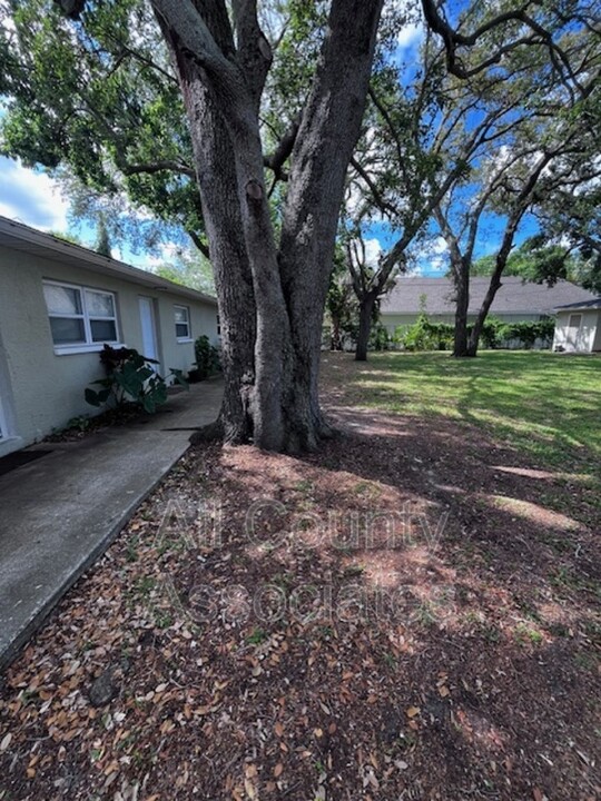 2273 Norman Dr in Clearwater, FL - Building Photo