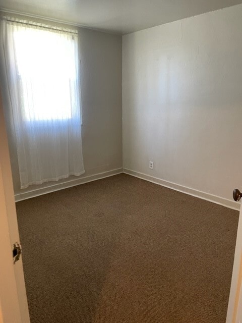 6404 Soltis Dr in Clairton, PA - Building Photo - Building Photo