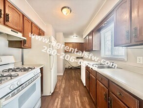 2714 Fairbrook Ct in Fort Wayne, IN - Building Photo - Building Photo