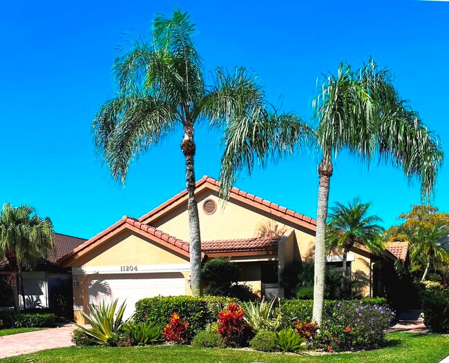 property at 11204 Cloverleaf Cir