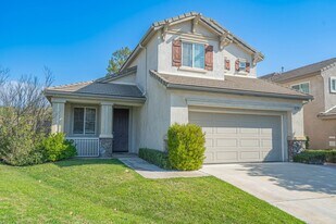 24198 Matthew Pl in Santa Clarita, CA - Building Photo