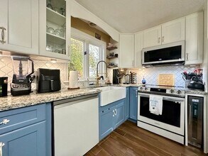 113 Harvard St in Everett, MA - Building Photo - Building Photo