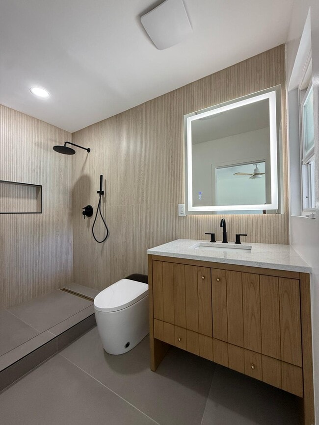 8751 Chantilly Ave in San Diego, CA - Building Photo - Building Photo