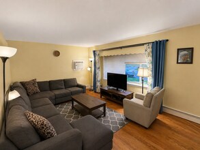901 Rabens Ave, Unit Apt. 1 in Manville, NJ - Building Photo - Building Photo