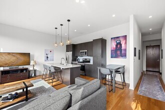 1728 W Division St in Chicago, IL - Building Photo - Building Photo