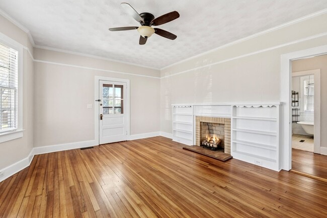 property at 6 Spur St