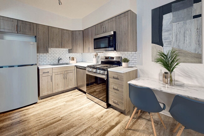 Colebrook Apartments in Lancaster, PA - Building Photo - Building Photo