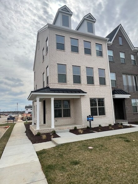 2615 Wilkinson Pike in Murfreesboro, TN - Building Photo - Building Photo