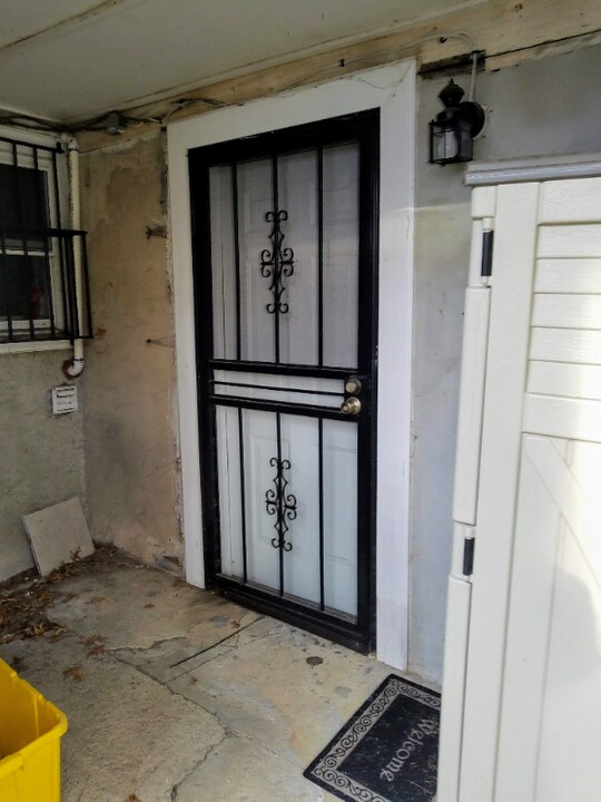 6105 Arbor St in Cheverly, MD - Foto de edificio