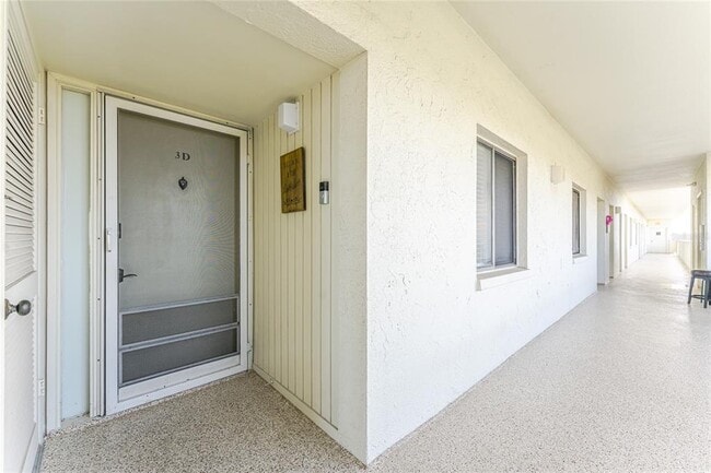 1500 Park Beach Cir in Punta Gorda, FL - Building Photo - Building Photo