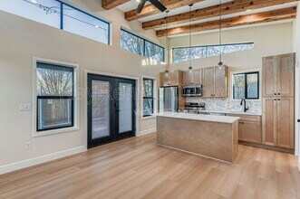 154 S Stuart St in Denver, CO - Foto de edificio - Building Photo