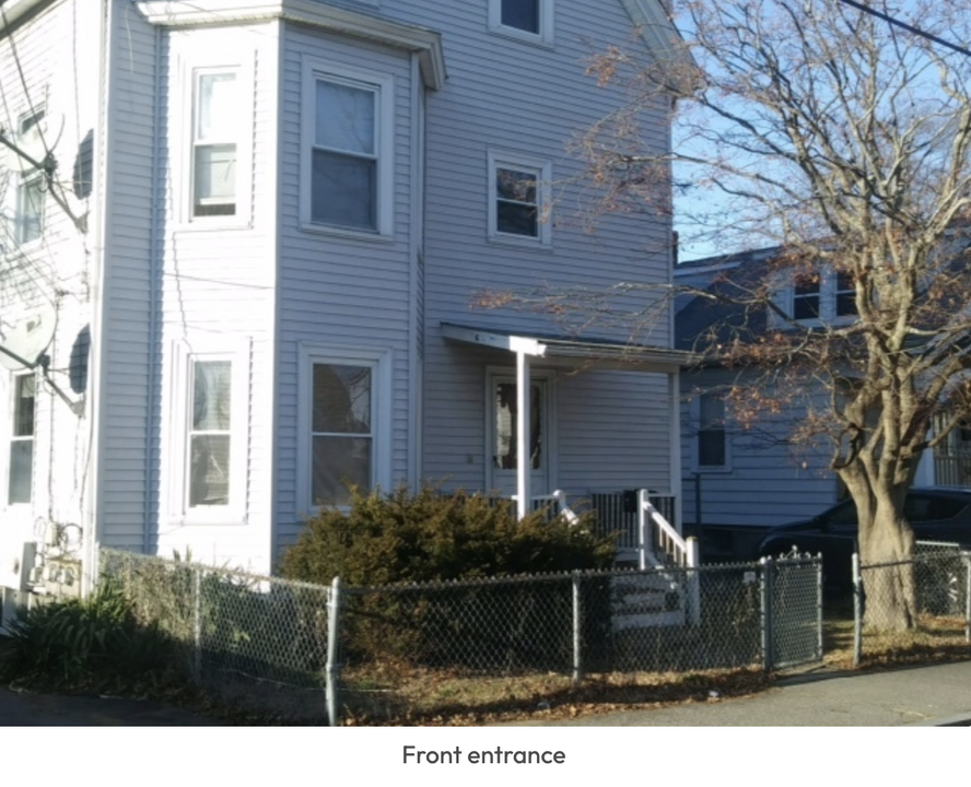 32 Silver St, Unit 1 in Quincy, MA - Foto de edificio