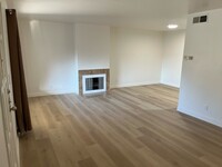 15 Hampton Ct, Unit H in Alhambra, CA - Building Photo - Building Photo