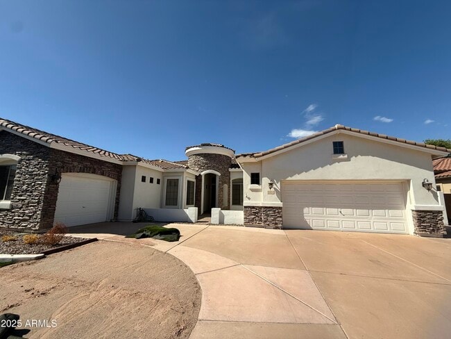 property at 2200 W Marlin Dr