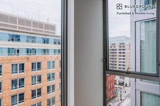 825 10th St NW in Washington, DC - Building Photo - Building Photo