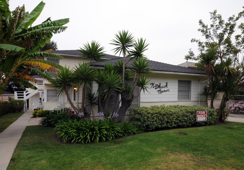 Kittyhawk Manor in Los Angeles, CA - Building Photo