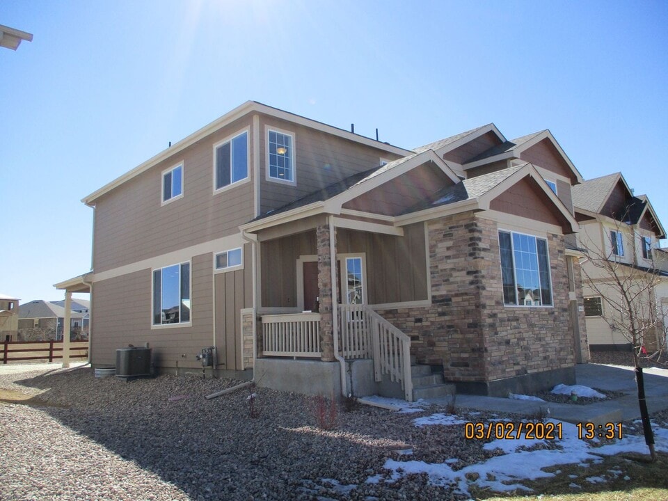 1943 Golden Horizon Dr in Windsor, CO - Building Photo