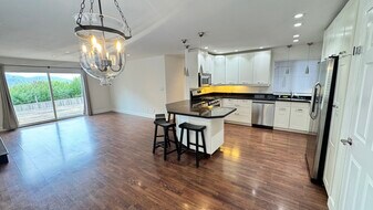 1134 Manzanita Dr in Pacifica, CA - Building Photo