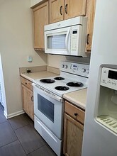 1048 Commonwealth Pl in Virginia Beach, VA - Building Photo - Building Photo