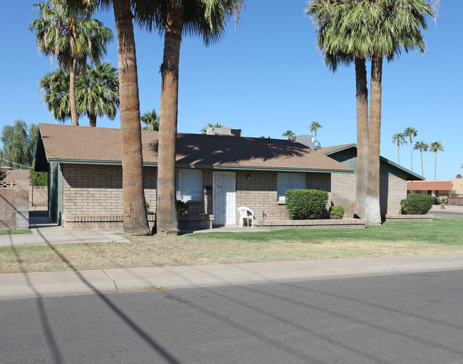 1101 W Erie St in Chandler, AZ - Foto de edificio - Building Photo