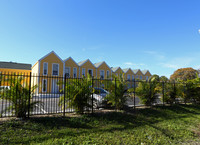 Desoto Apartments in Ft. Myers, FL - Building Photo - Building Photo