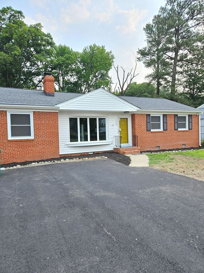 7508 Mayland Dr