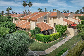 Canyon Canyon in Palm Springs, CA - Foto de edificio - Building Photo