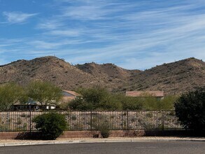 2420 W Cordia Ln in Phoenix, AZ - Building Photo - Building Photo