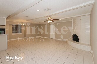2005 Tulsa St in Deer Park, TX - Building Photo - Building Photo