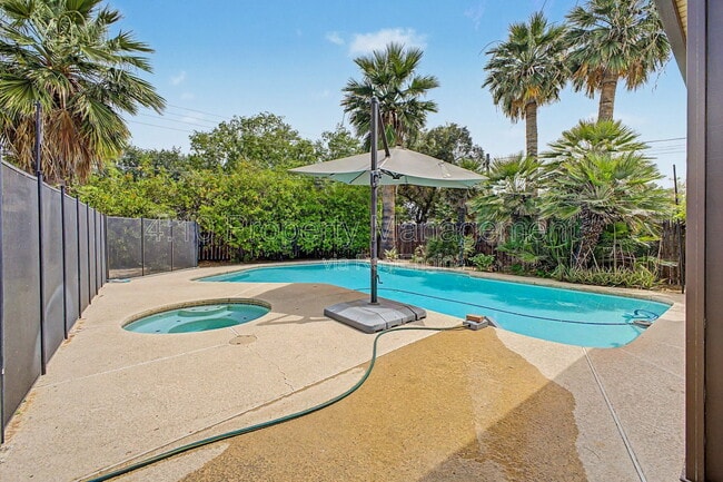 property at 1611 W Gardenia Dr