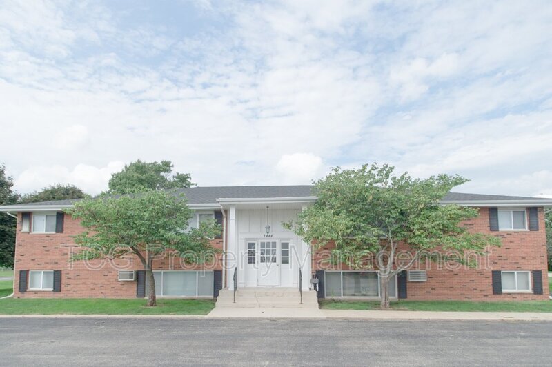 1443-1467 Catherine St in Ottawa, IL - Building Photo