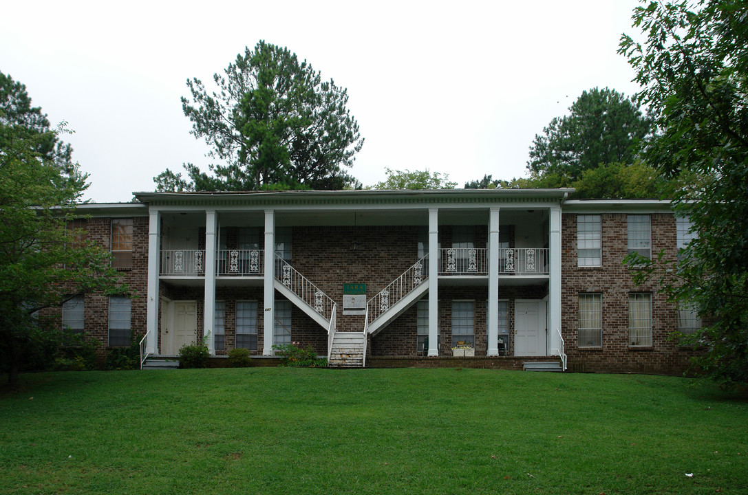 Tara Apartments in Birmingham, AL - Building Photo