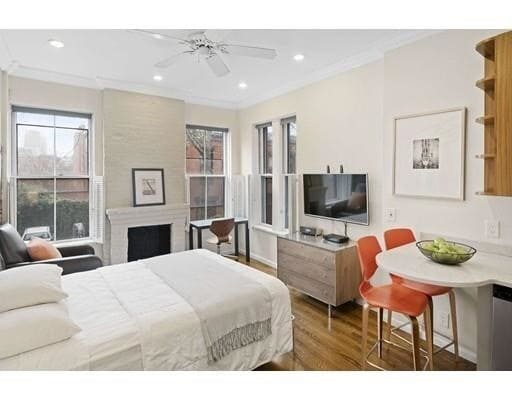 property at 17 Cazenove St