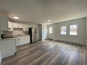 779 Neighborhood Rd in Lake Katrine, NY - Building Photo - Building Photo