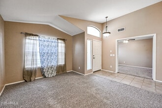 2400 E Whitten St in Chandler, AZ - Building Photo - Building Photo
