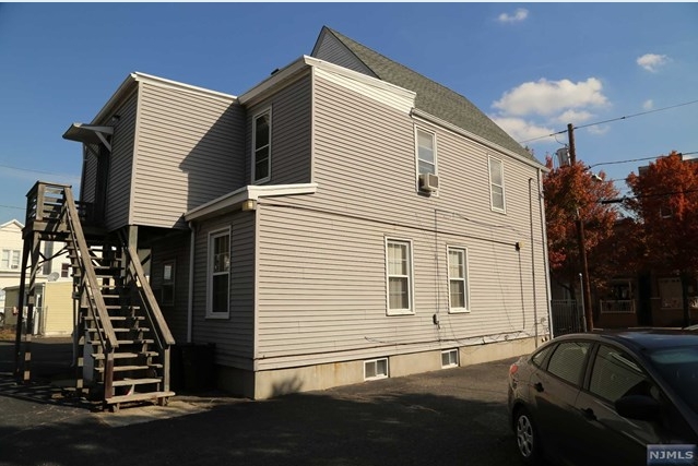 15 Davis Ave in Kearny, NJ - Building Photo - Building Photo