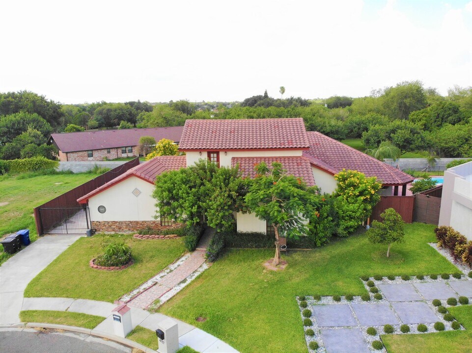 4713 Quince Ave in McAllen, TX - Building Photo