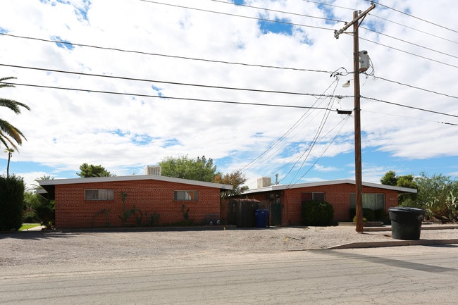 4404-4422 E Lee St in Tucson, AZ - Building Photo - Building Photo