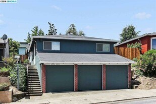 22115 Main St in Hayward, CA - Building Photo