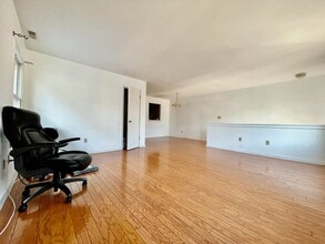 289 Seaview Ave in Jersey City, NJ - Building Photo - Building Photo