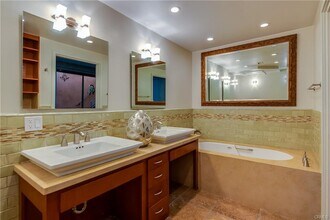 143 Union Jack Mall in Marina Del Rey, CA - Building Photo - Building Photo