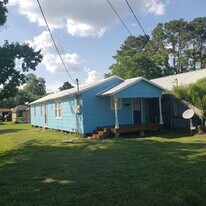 914 Landry St in Breaux Bridge, LA - Building Photo