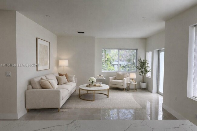 3079 NW Flagler Terrace in Miami, FL - Building Photo - Building Photo