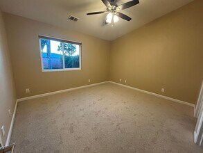 2360 Valley View Rd in Hollister, CA - Building Photo - Building Photo