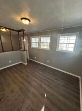 11 Hissrich St in Sauget, IL - Foto de edificio - Building Photo